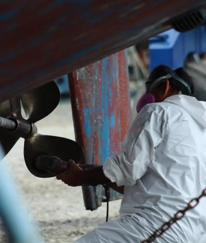 La Costa Boat Works technician servicing a propeller and running gear